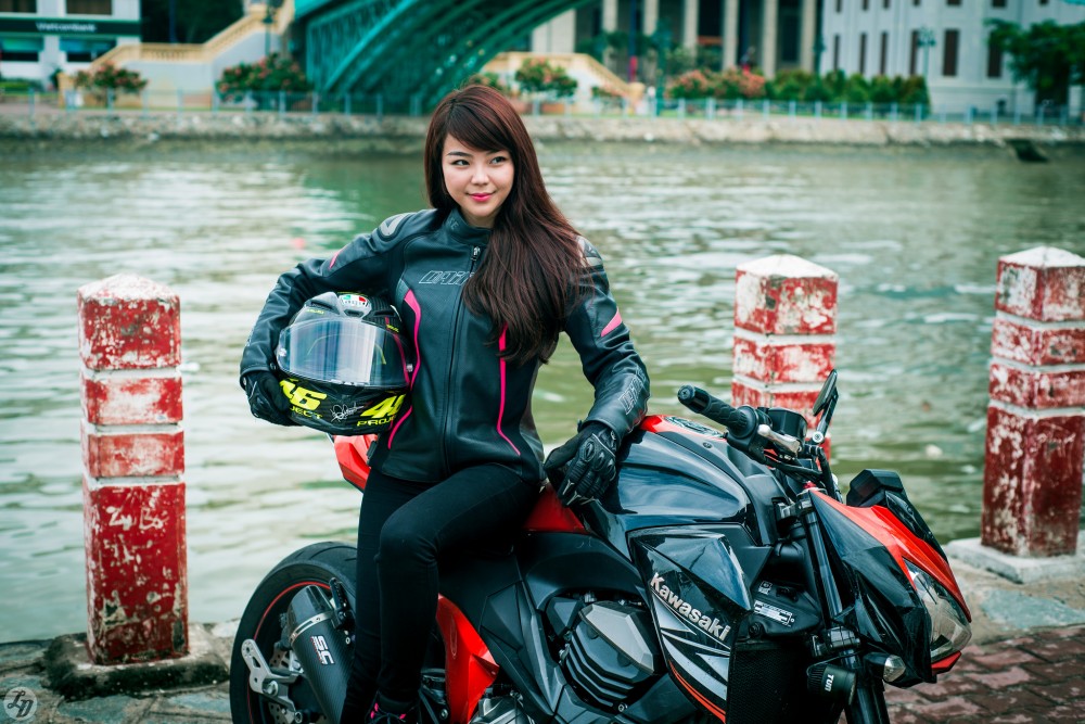 Bo anh dep chien ma Kawasaki Z800 cua nu biker xinh dep - 6