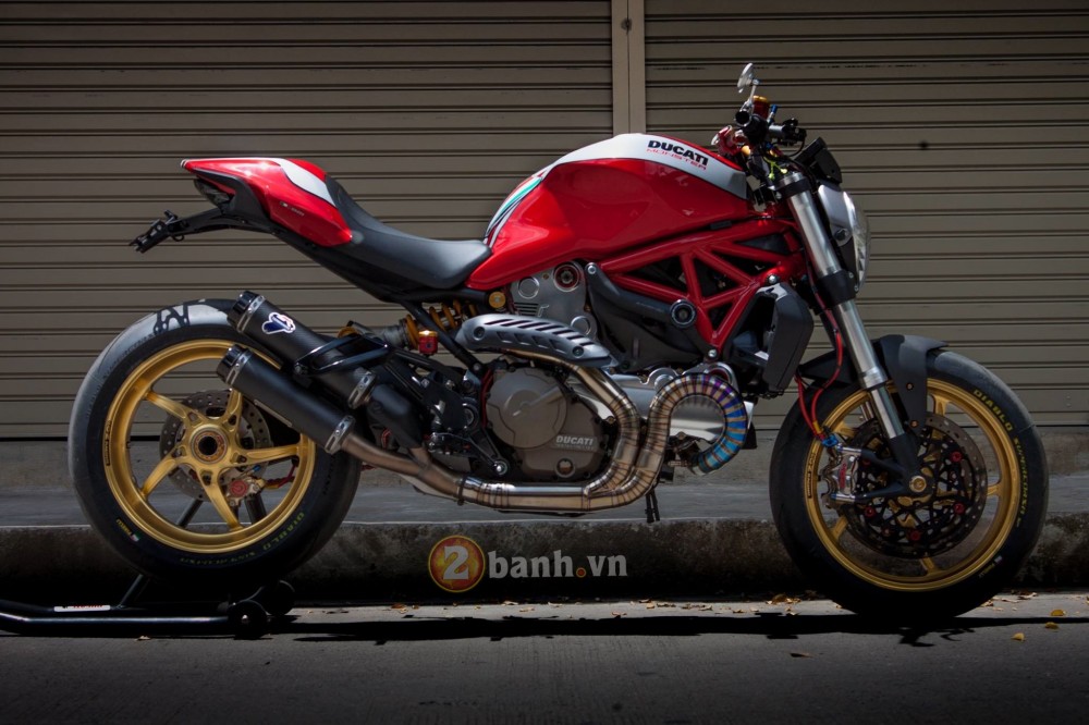 Ducati Monster 821 dau tien do cuc khung tren dat Thai