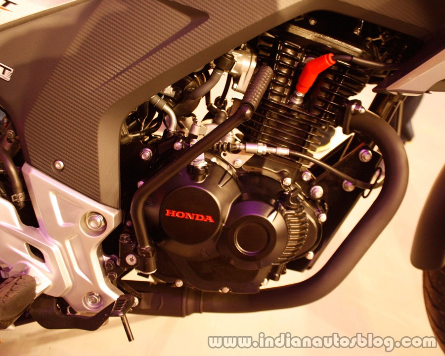 Honda CB Hornet 160R ra mat tai An Do - 12