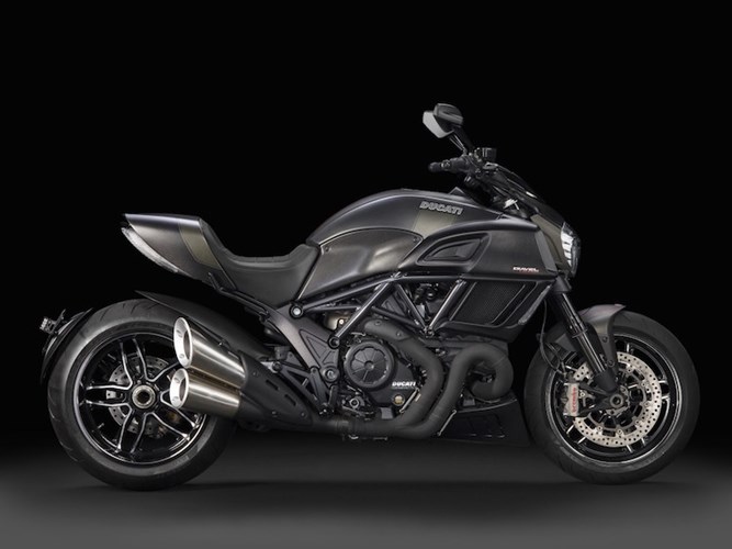 Ducati Diavel Carbon 2016 se dinh hon gap boi phan doi cu - 2