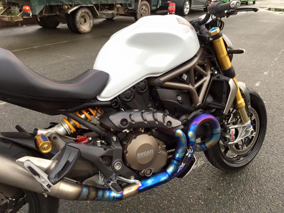 Ducati Monster 1200S 2015 do chat voi po Akrapovic full system Titanium - 3