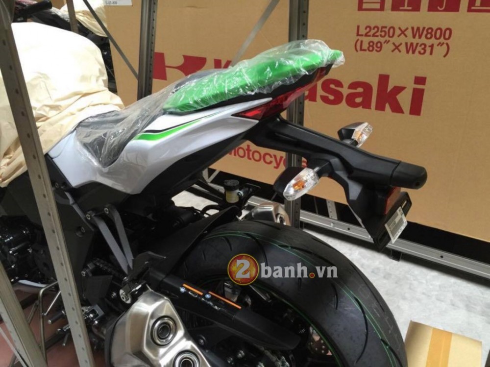 Khui thung Kawasaki Z1000 2016 voi ca 3 phien ban mau moi - 6