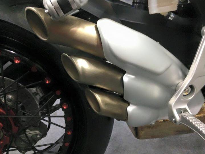 MV Agusta Dragster 800rr cban dac biet - 6