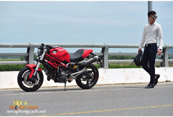 Cam nhan cua biker 8X ve nguoi tinh Ducati Monster 795