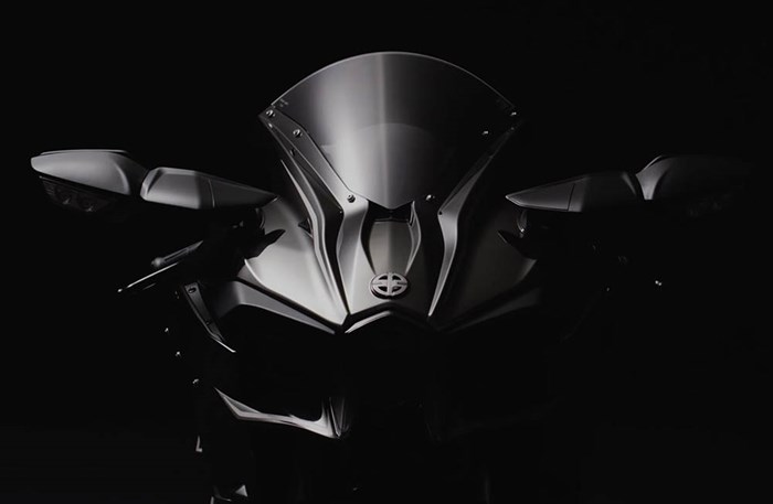 He lo Kawasaki Ninja H2 2016 voi phien ban Mirror Coated Spark Black - 3
