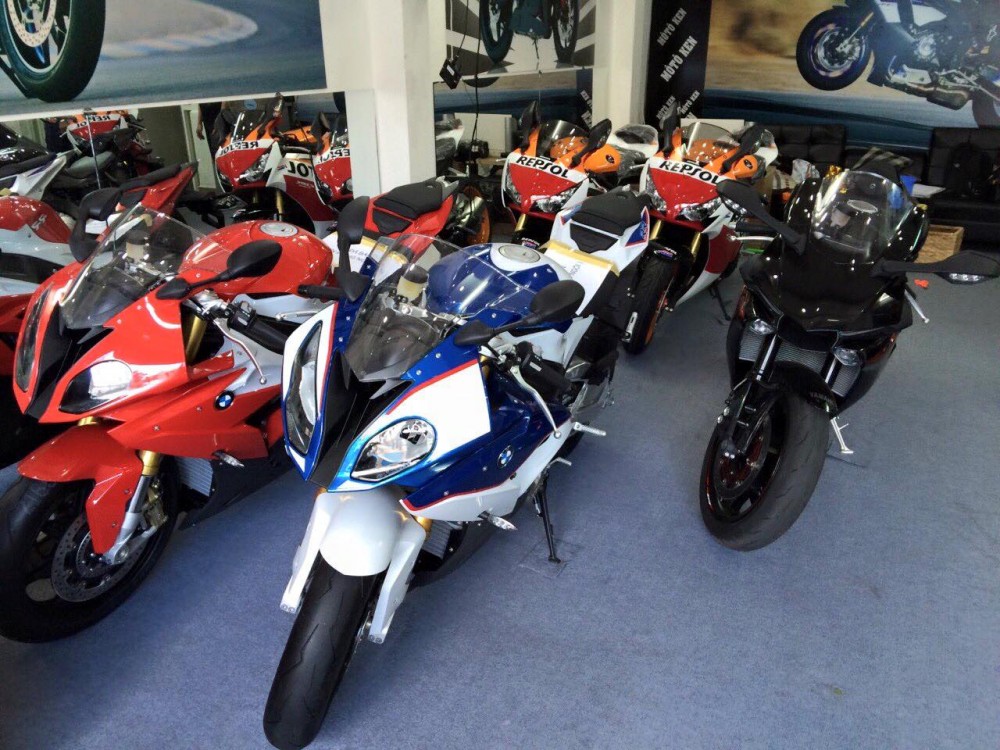 Showroom Moto Ken Ban Honda CBR Repsol Chau Au Full Option 2015