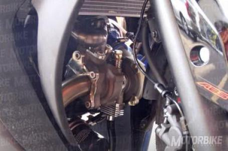 Yamaha R3 thu nghiem he thong Turbo - 2