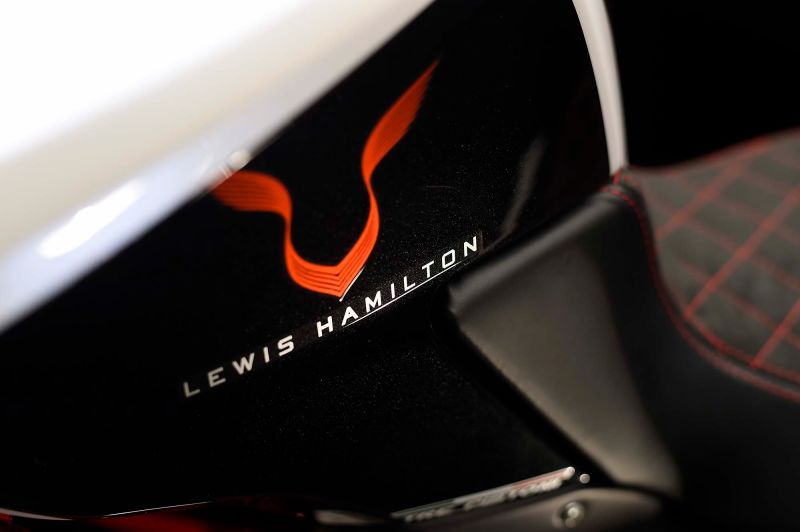 Can canh MV Agusta Dragster RR phien ban Lewis Hamilton vua ra mat - 12