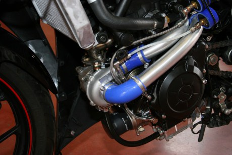 Can canh Yamaha R3 do he thong Turbo - 2