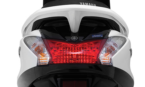 Danh gia Yamaha Acruzo 2015 Gia xe va chi tiet hinh anh - 3