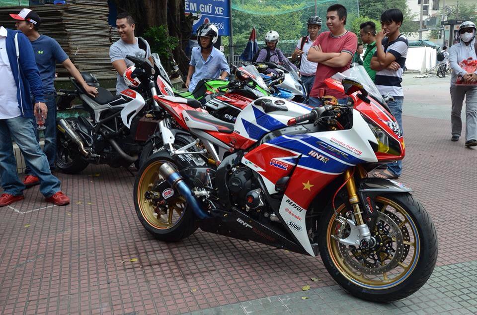 Honda CBR1000RR do sieu khung voi phien ban HNT Racing tai Viet Nam - 20