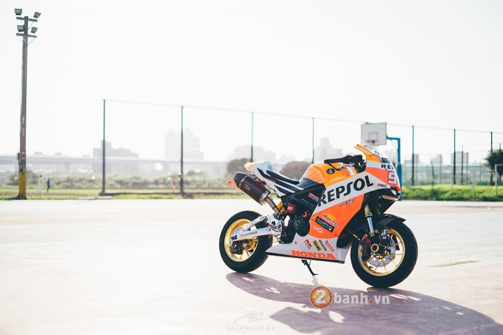 Honda MSX do day chat choi voi phong cach Sportbike