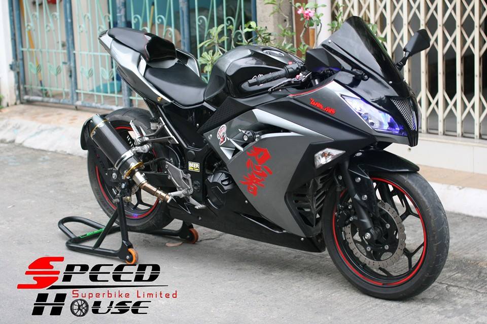 Kawasaki Ninja 300 do doc dao voi dan duoi tu Ducati 848 - 2