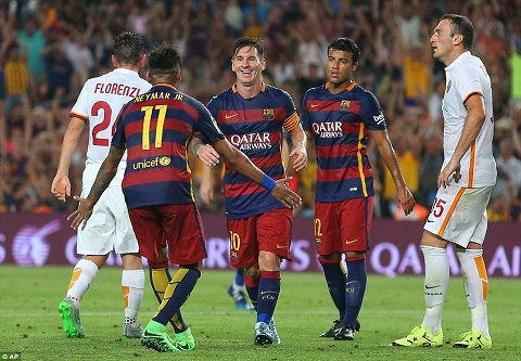Barca 30 Roma Messi huc dau bop co cau thu doi phuong - 5
