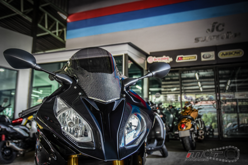 Can canh BMW S1000RR 2015 do khung voi phien ban Black step Racing Performance - 4