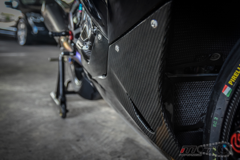 Can canh BMW S1000RR 2015 do khung voi phien ban Black step Racing Performance - 16