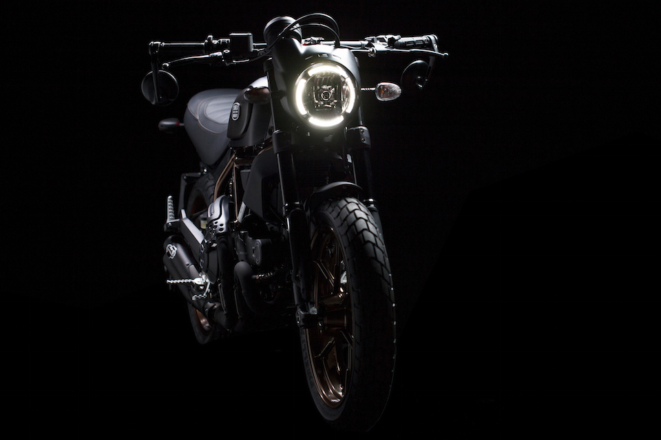 Gia ban cua Ducati Scrambler Italia Independent phien ban dac biet - 4