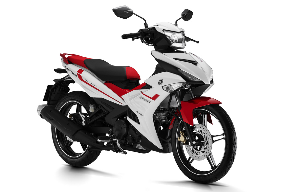 Yamaha Y15ZR LC 150 2016 White Red vs Yamaha Y15ZR LC 150 2015 White  Red  Comparison review   YouTube