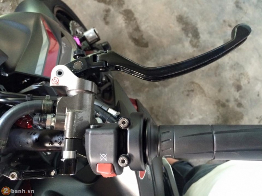 Kawasaki Z1000 2016 do nhieu do choi khung cua biker Dong Nai - 3