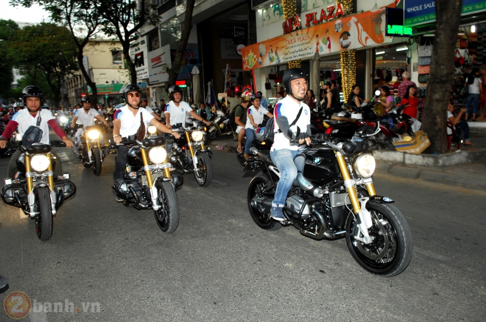 Nu biker xinh dep chay moto trong ngay ra mat BMW Riders Saigon Club - 17