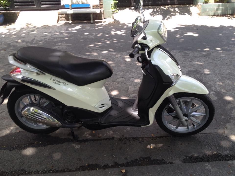 Piagio Liberty iE 125 mau trang doi 2011 xe dep bstp chinh chu - 4