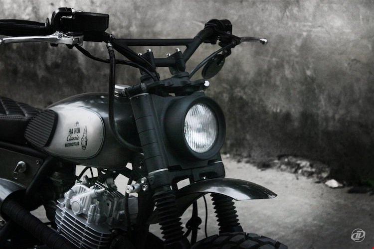 Suzuki GN250 do phong cach Scrambler cua Biker 9X Viet len bao Tay - 3