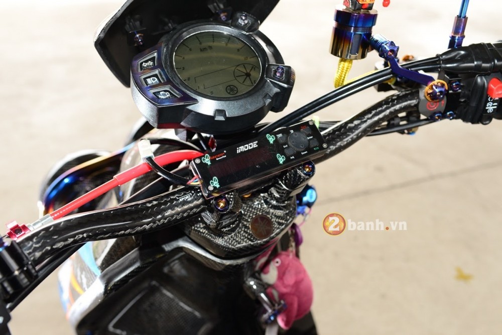 Yamaha BWS do khung cua nu biker ca tinh - 4