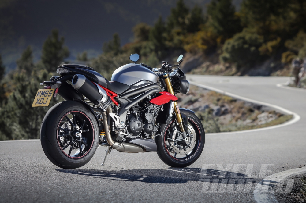 Can canh moto TRIUMPH SPEED TRIPLE R 2016 - 15