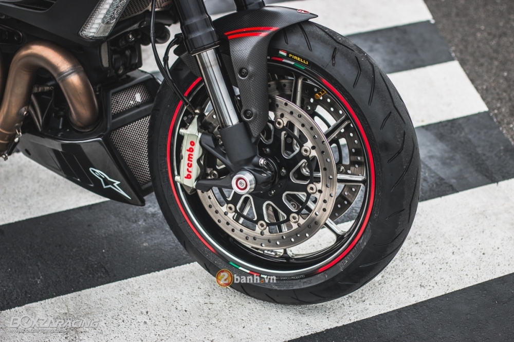 Chiem nguong can canh Ducati Diavel Carbon do sieu khung - 8