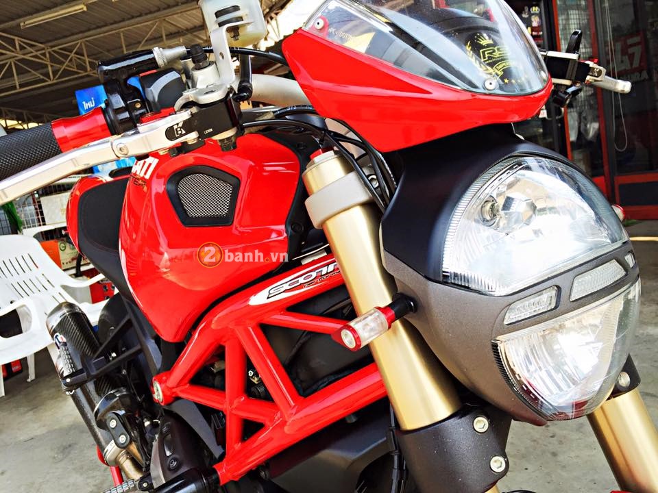 Ducati Monster 1100 do nhe day tinh te cua biker Thai - 2