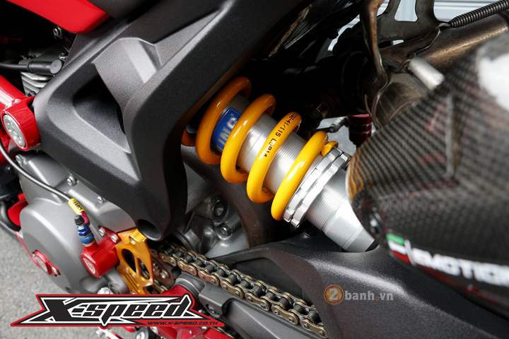 Ducati Monster 796 do tinh te trong tung mon do choi hang hieu - 15