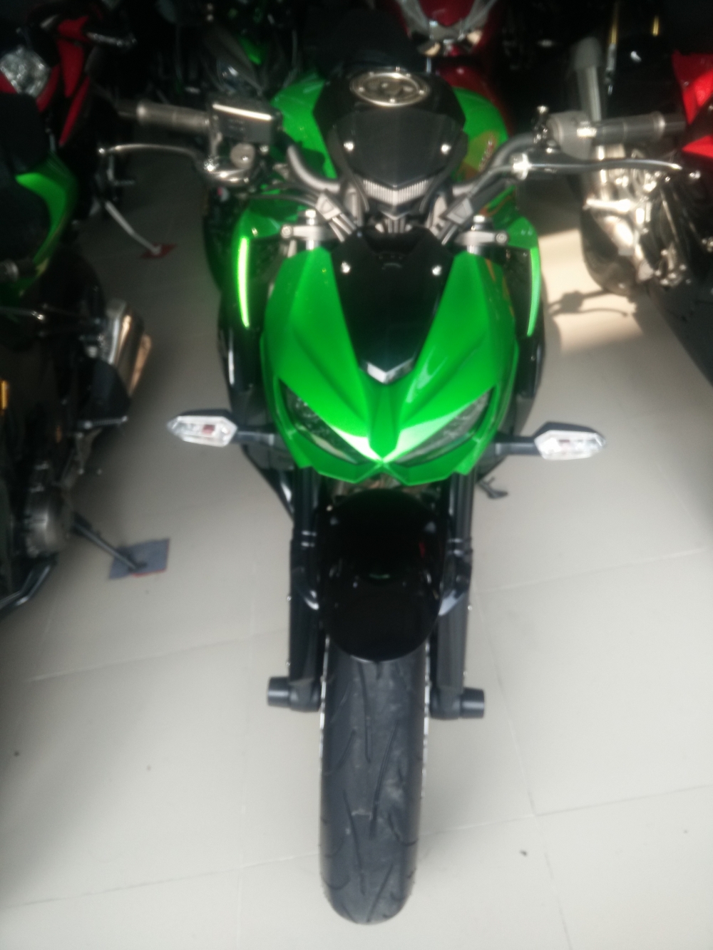 showroom MOTOR KEN z1000 than thanh 2015 xanh den xe cu bien vip - 4