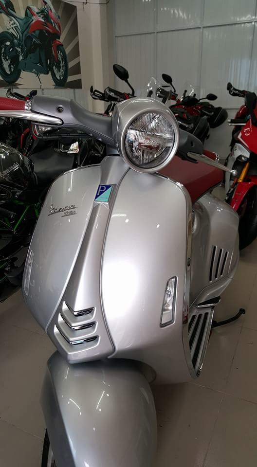 showroom motorken ban xe cu Piago 946 2015 xe dep lung linh nha - 7