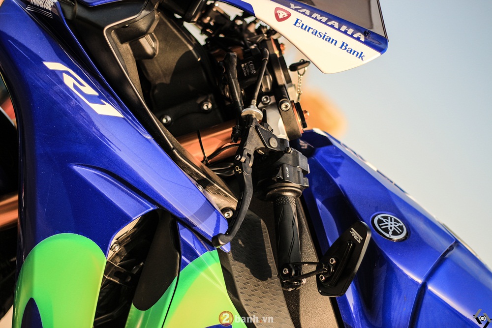 Yamaha R1 2015 phien ban Movistar do dang cung chan dai - 20