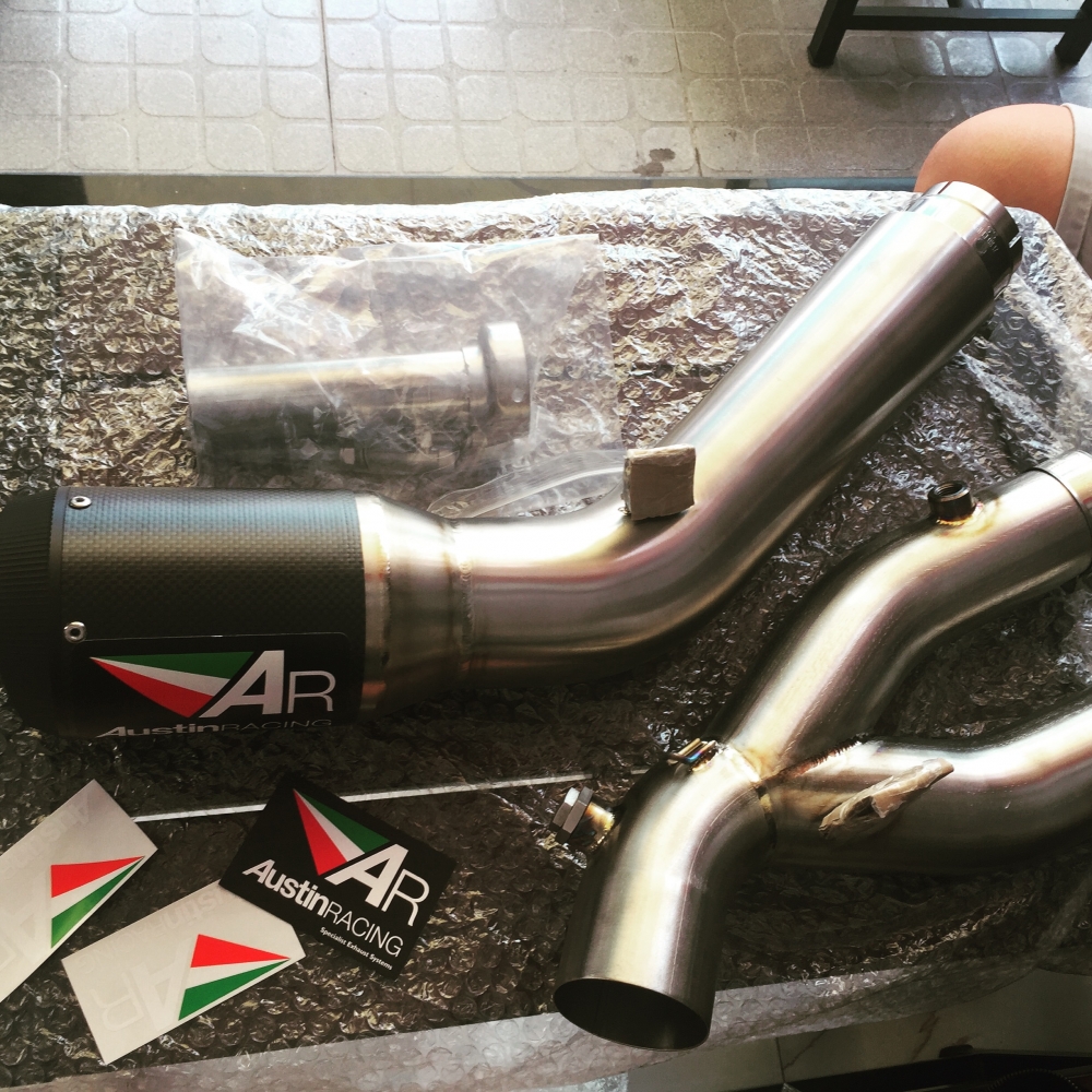Austin Racing GP1R CarbonTitanium cho Yamaha R1 2015 - 4