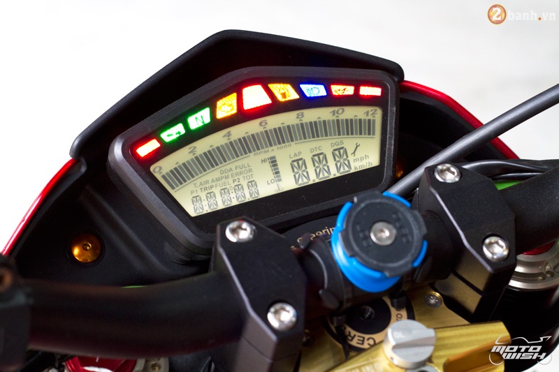 Ducati Hypermotard 1100 EVO SP voi ban do day sang chanh - 3