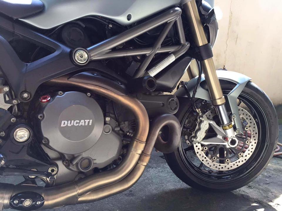 Ducati Monster 1100 nham mo manh me - 4