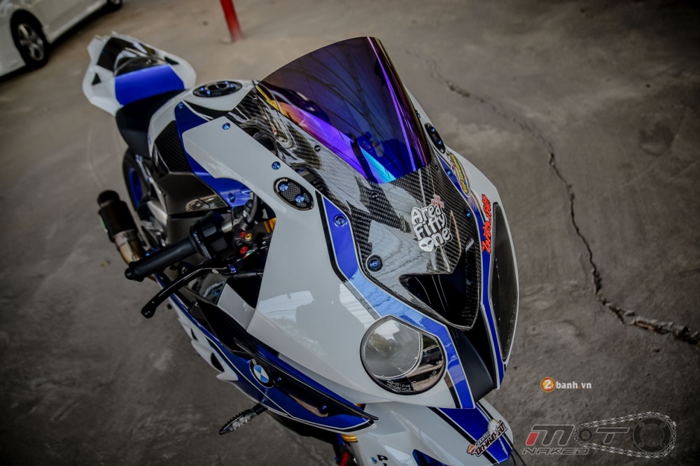 BMW HP4 day phong cach voi ban do ProBolt noi bat - 3