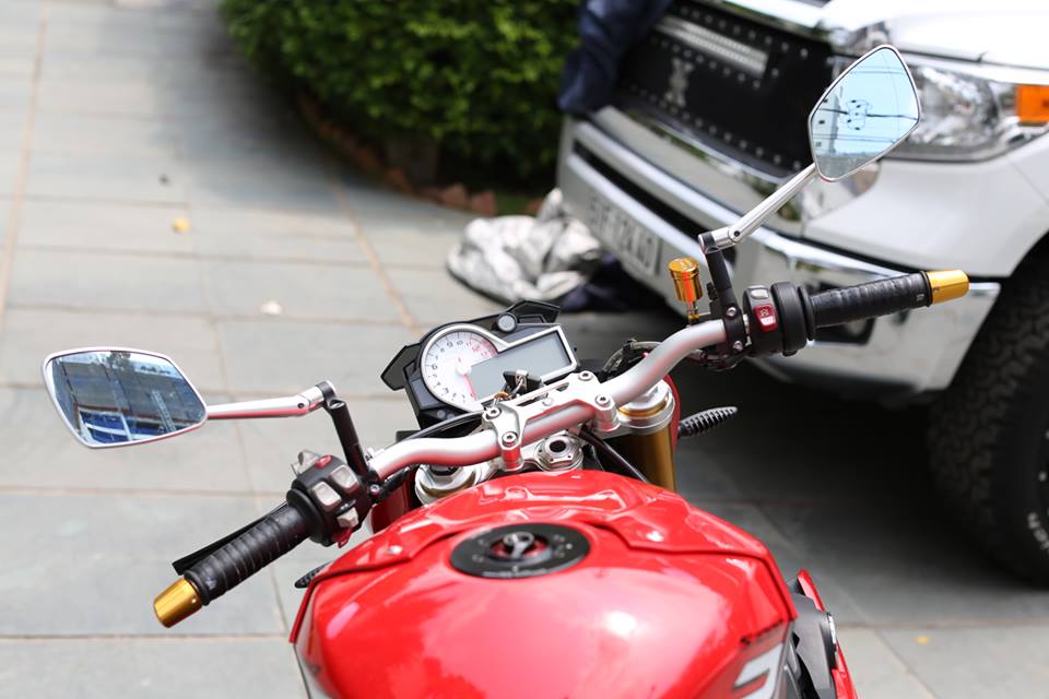 BMW S1000R chiec xe chi dung de di cafe - 2