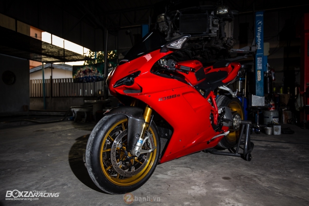 Ducati 1098S dep mat trong mot ban do dang cap - 2