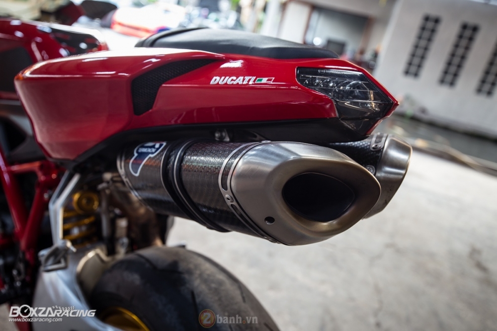 Ducati 1098S dep mat trong mot ban do dang cap - 15