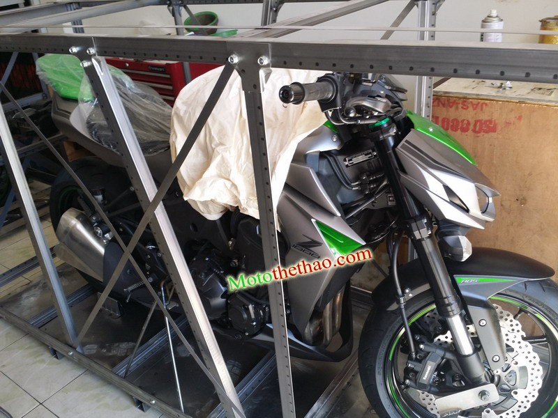 Kawasaki Z1000 ABS Chau Au 2016 dau tien ve Sai Gon - 5