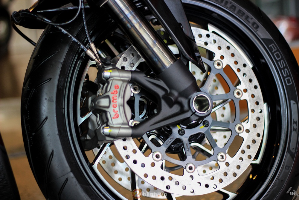 Quai thu Ducati XDiavel 2016 ban S dau tien tai Sai Gon - 4