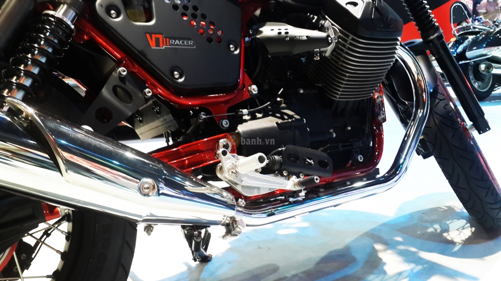 Can canh Moto Guzzi V7 II Racer mau xe do Cafe Racer dam chat Y tai VMCS 2016 - 8