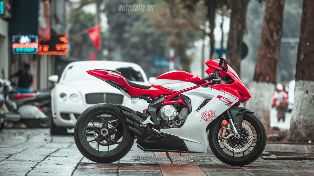 Chi tiet MV Agusta F3 800 mau sportbike hang hiem tai Ha Noi - 5
