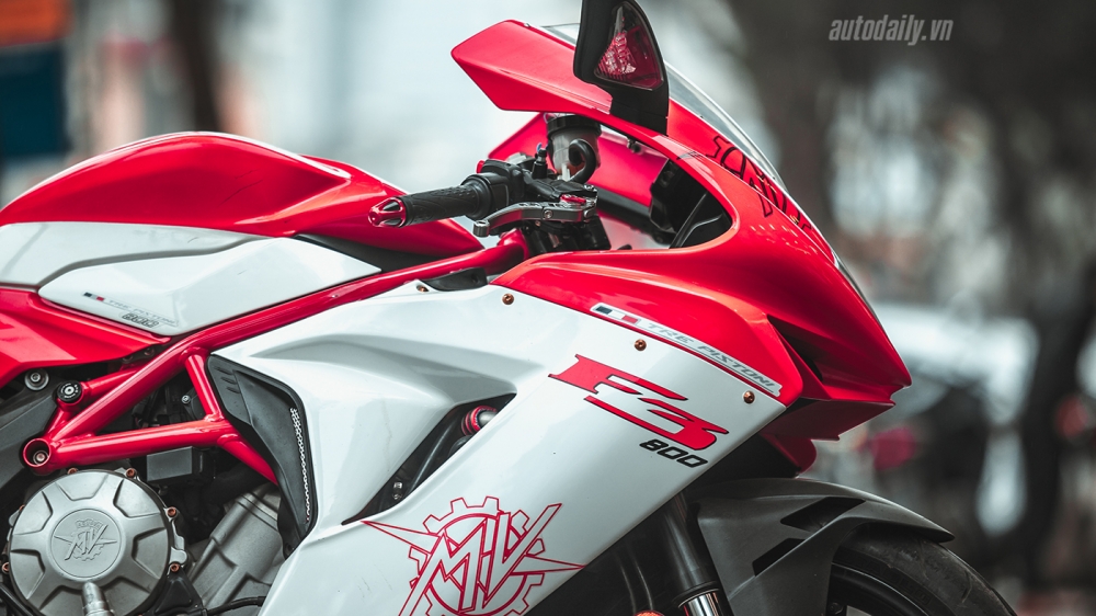 Chi tiet MV Agusta F3 800 mau sportbike hang hiem tai Ha Noi - 34