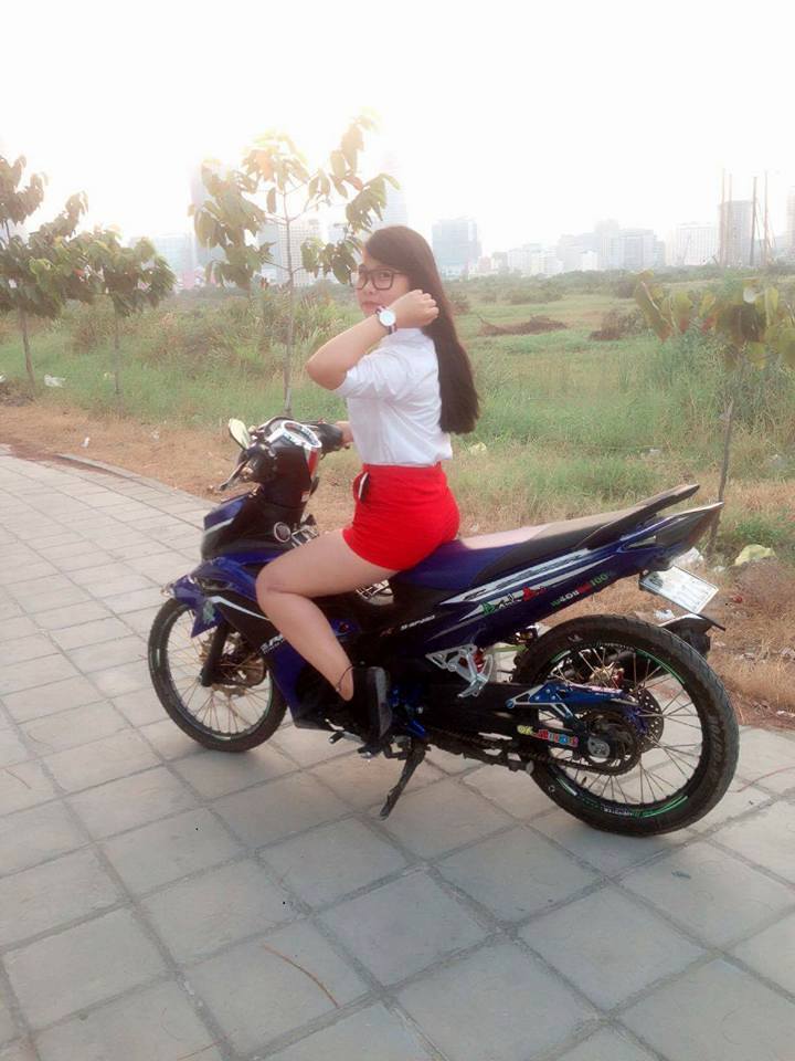 Chiec Exciter 135 che nhua so ke cung nguoi dep - 2