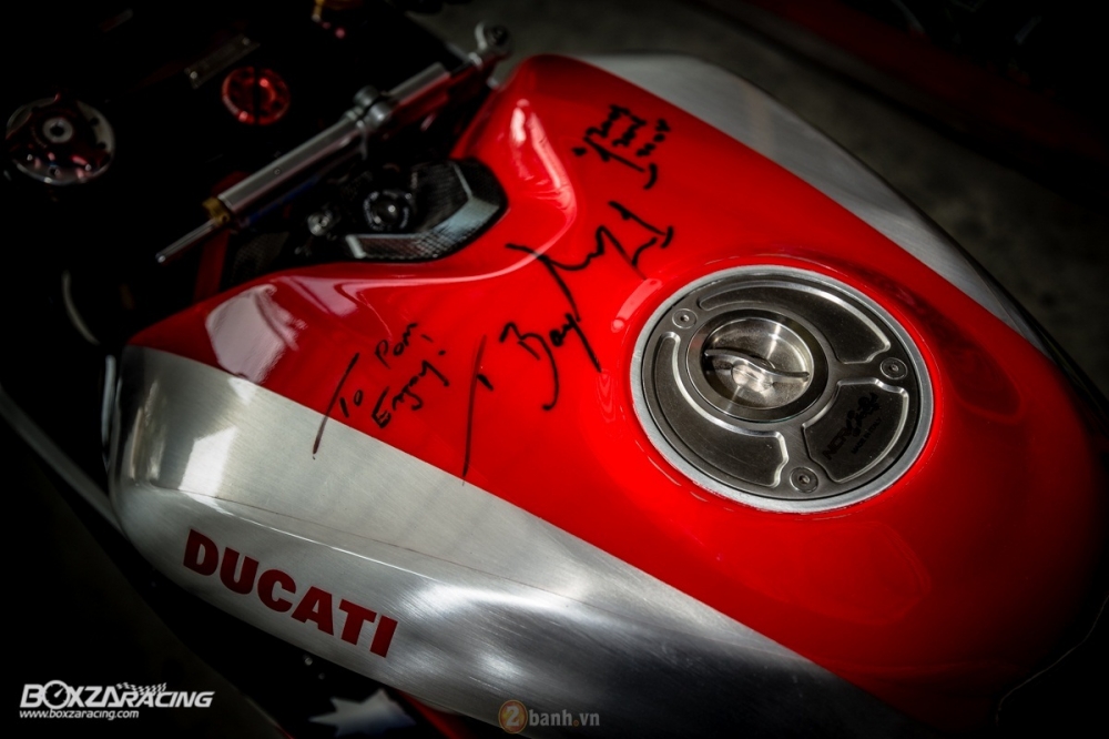 Ducati 1098R phien ban gioi han Troy Bayliss do sieu khung tu JC Superbike - 14