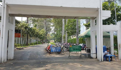 Gui xe tai bai xe o Tao Dan Q1 bi nguoi la luc loi cop xe lay trom tien - 2