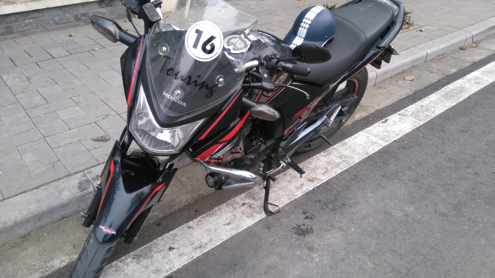 Honda RR150 them anh va giam gia bat ngo - 4